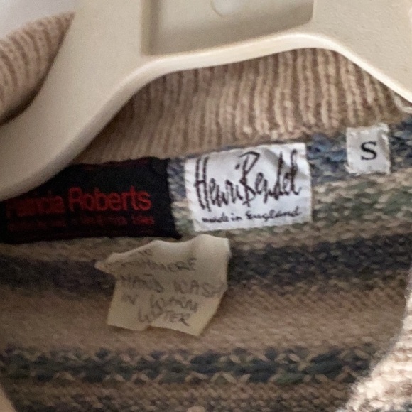 Patricia Roberts 100% cashmere cardigan Sweater - Picture 2 of 6